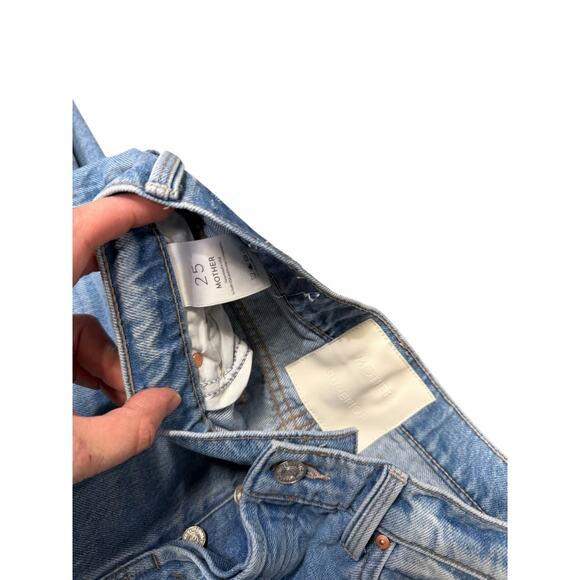 MOTHER The Petite Lil’ Dodger Button Hover Cuff Jeans - Picture 7 of 11